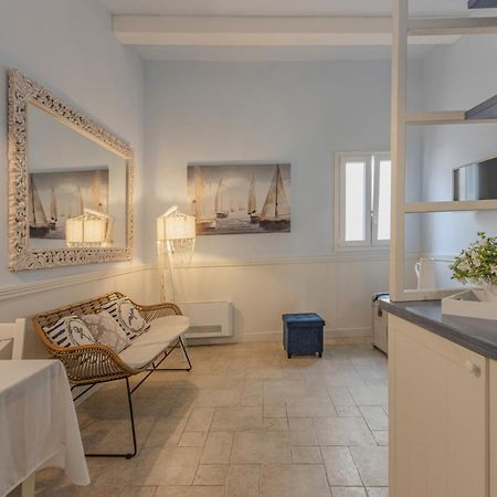 Chiasso S. Anna Relax Apartments Near The Sea Monopoli Exterior photo